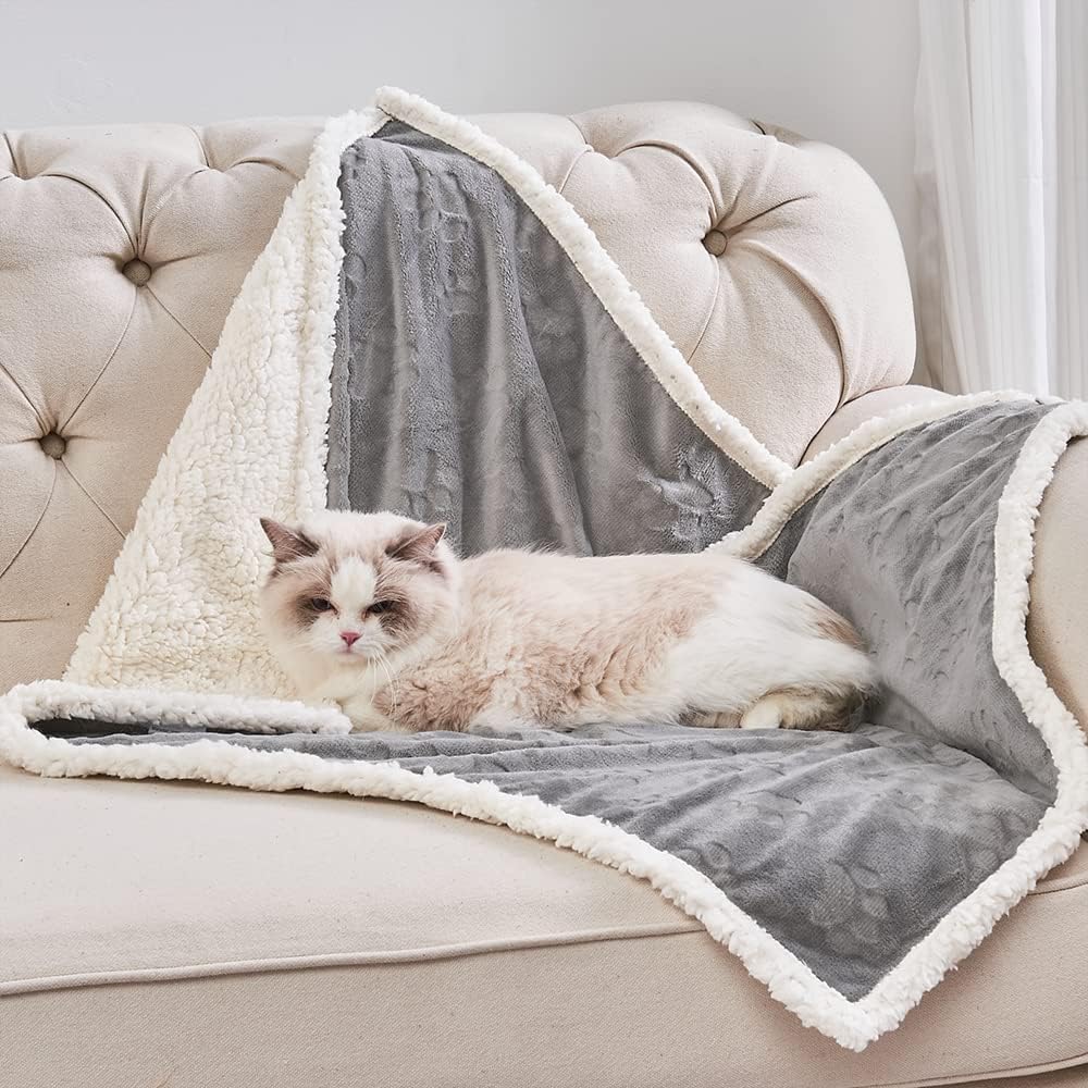 Qeils Waterproof Washable Cat Blanket